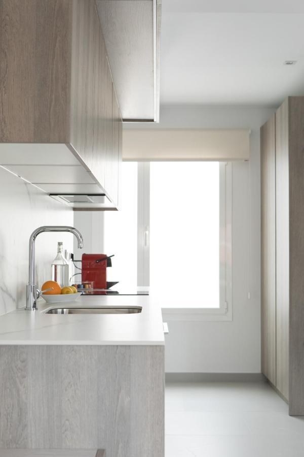 Apartamentos Las Torres Madrid Bagian luar foto