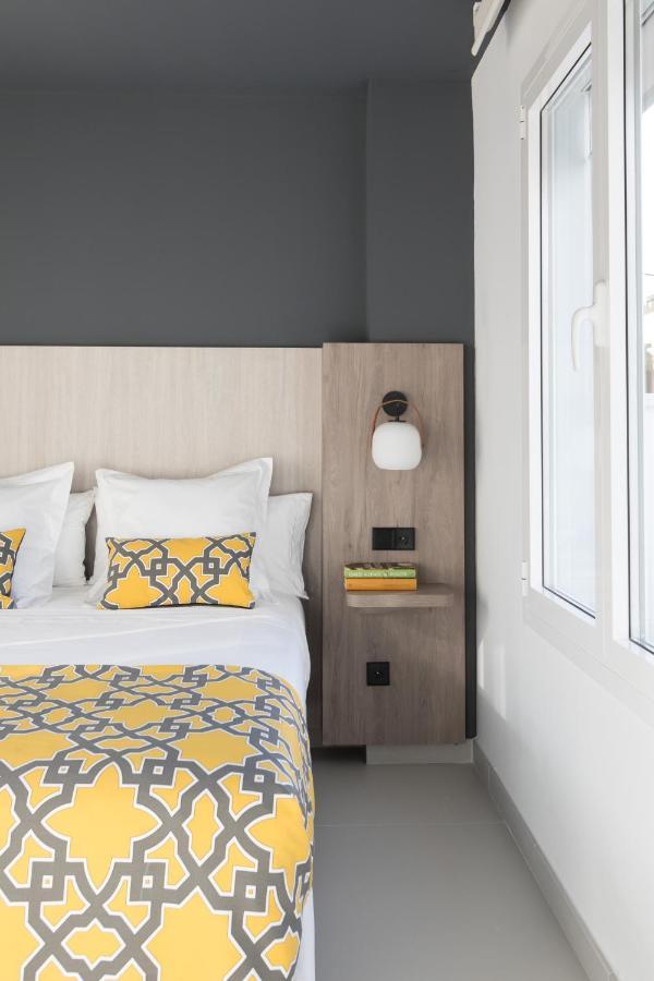 Apartamentos Las Torres Madrid Bagian luar foto
