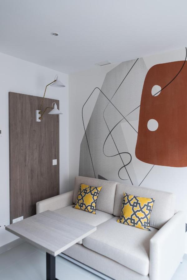 Apartamentos Las Torres Madrid Bagian luar foto