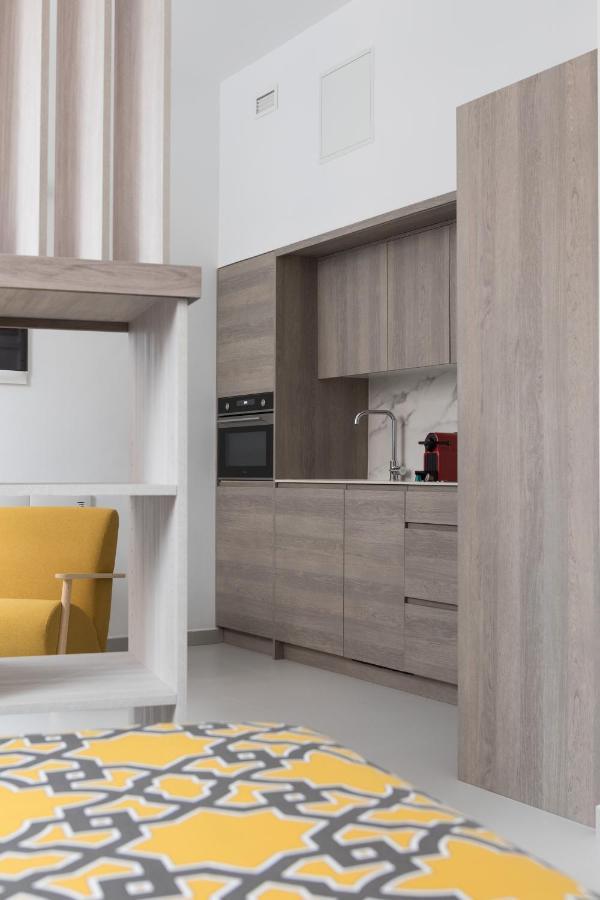 Apartamentos Las Torres Madrid Bagian luar foto
