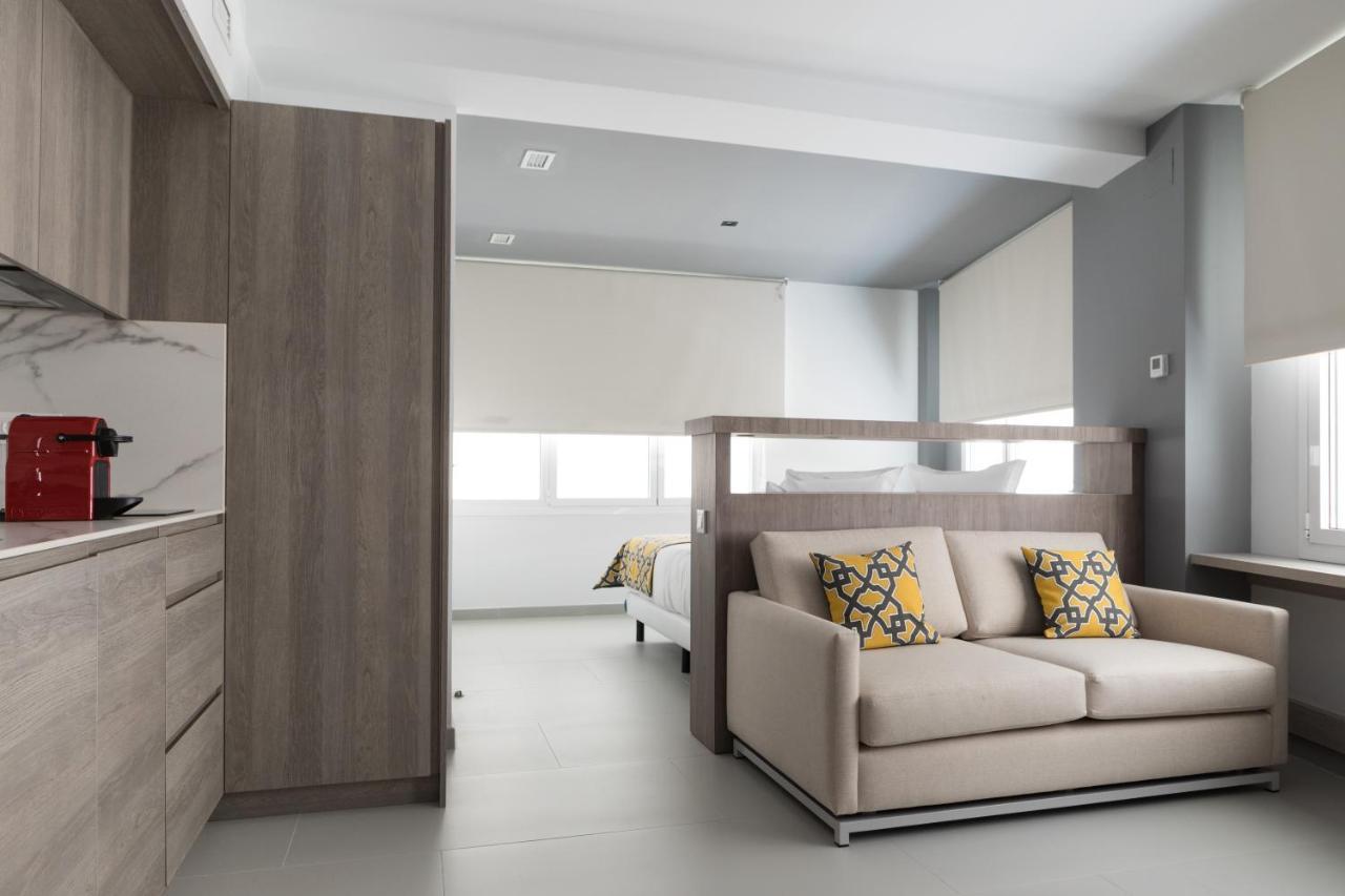 Apartamentos Las Torres Madrid Bagian luar foto